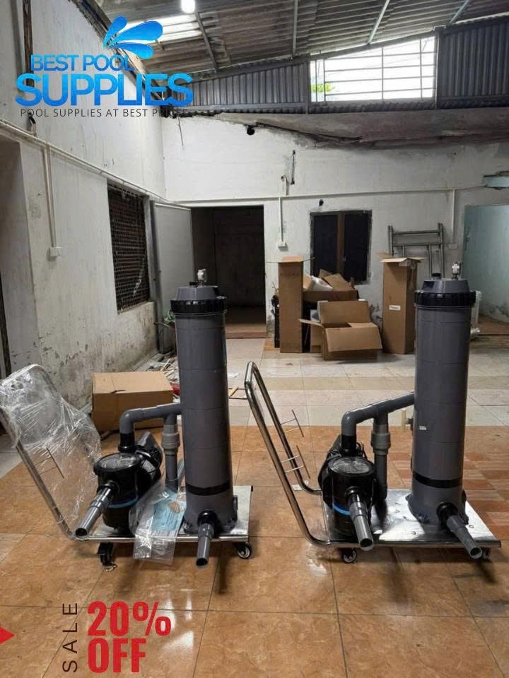 bộ vệ sinh bể bơi di động